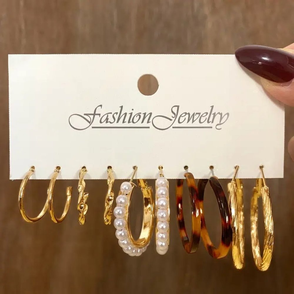 😈17 Pairs Earring lot, Gold/Pearl Fashion Earrings 3 Full Sets😈 - Picture 3 of 3